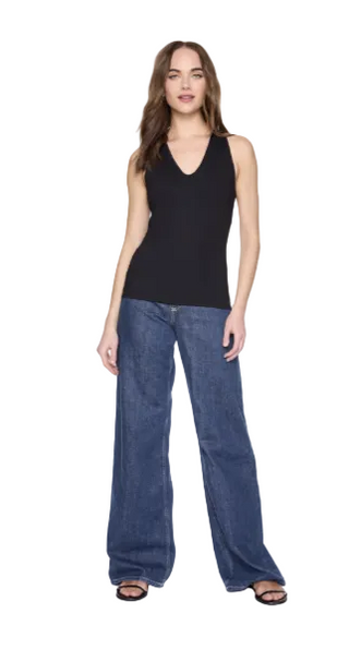 Essential Urban Tank Top 8" - Black