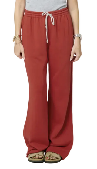Weekend Barb Sweatpant- Washed Red
